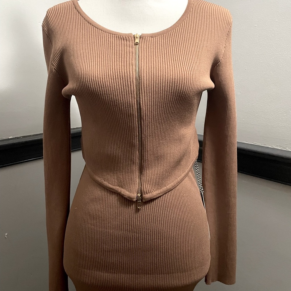 Cutest Tan Fitted 2-Piece Stretch Pencil Skirt W/Matching Zip Jacket